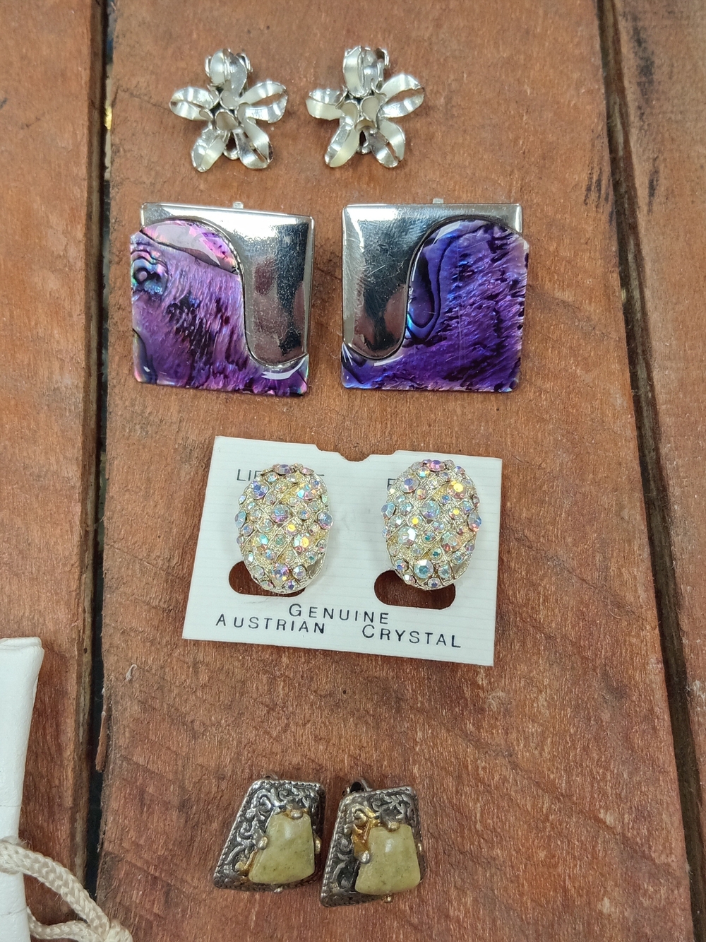 Assorted Women's Clip-On Earrings (Brand Name And Vintage Included) - Picture 3 of 6
